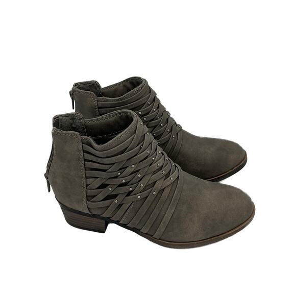 So Women's Faux Suede 2 inch Woven Ankle Boot in Taupe Size 6 - Picture 2 of 8